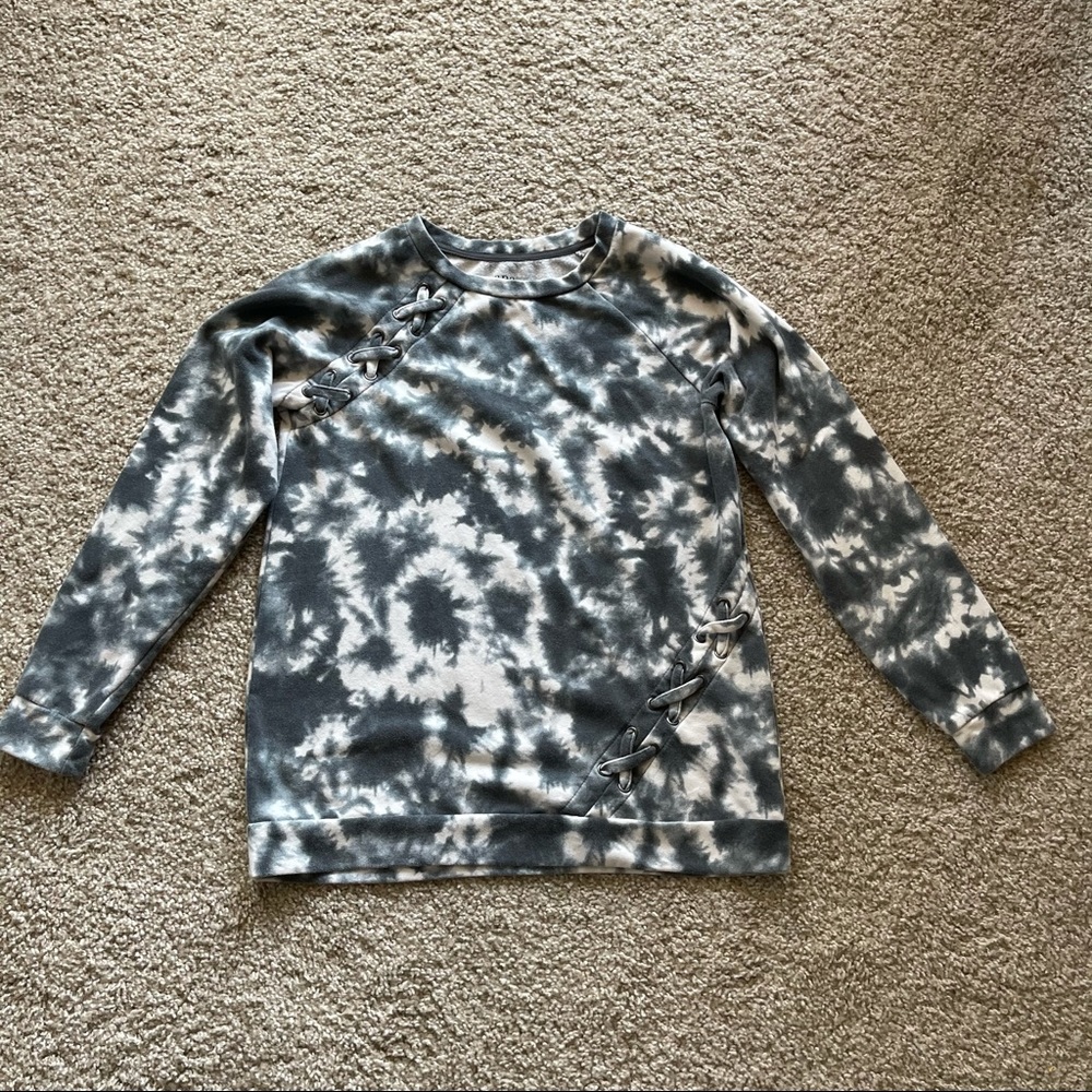 3 Items 15$! GUC Bleach Tie-dye Sweatshirt